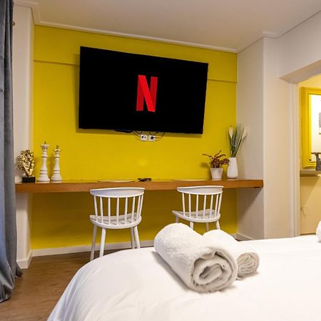 Koukaki Studio Close To Acropolis 100Mbps Athens Luaran gambar